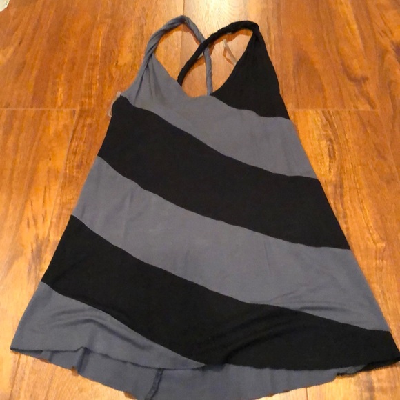 Tops - Y2K Flowy cross cross tank